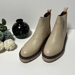 Caslon Miller Water Resistant Lug Chelsea Boot